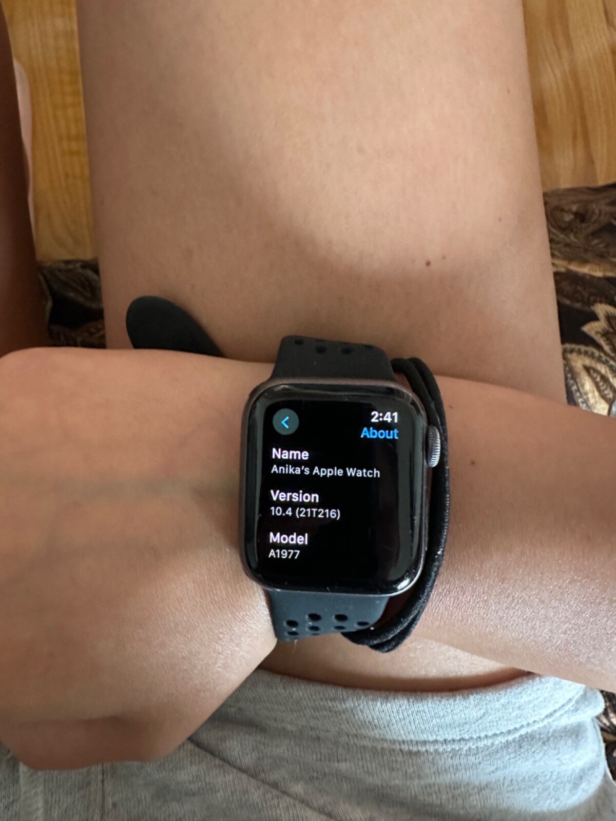 Apple Watch series 4 40mm 40mm Space Gray – Bundle Package