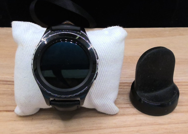 Samsung Gear S2 Watch – Model SM-R735V