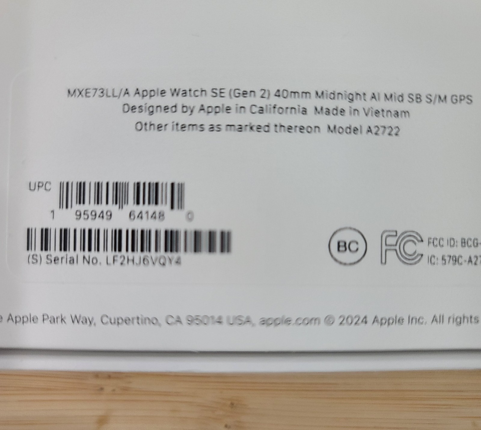 Apple Watch SE 2nd Gen GPS 40mm Midnight Case w Sport Band S/M MXE73LL/A 2024