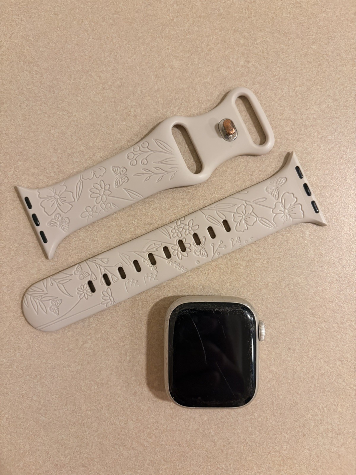 Apple Watch Series 7 41mm (Grey) *Scratches* Fully Functional!