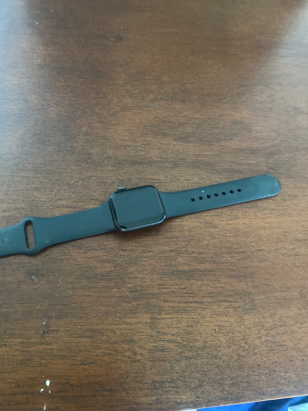 Apple Watch SE 44mm Aluminum Case Space Gray Sport Band – (MYEU2LL/A)