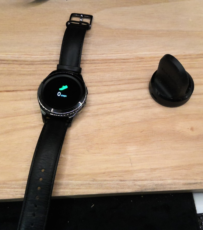 Samsung Gear S2 Watch – Model SM-R735V