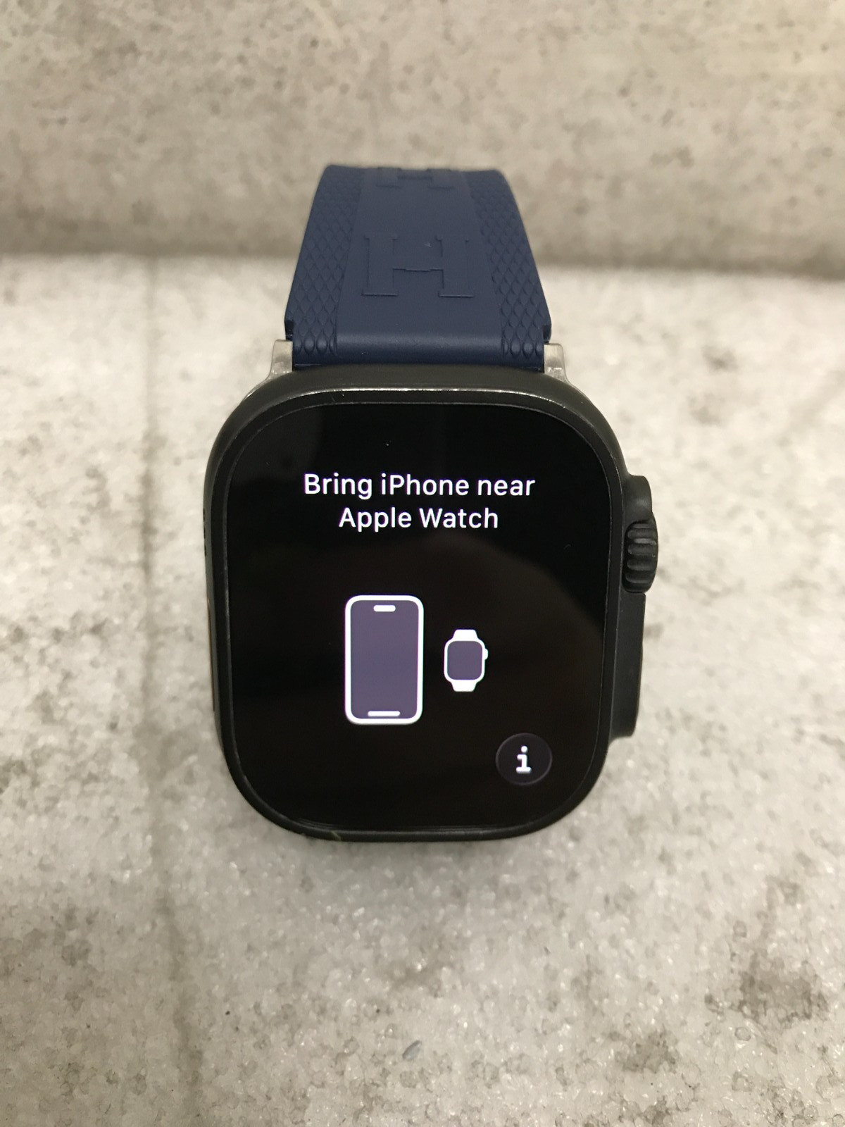 Apple Watch Ultra 2 / 49mm Titanium/Ceramic Case / GPS / Model A2986
