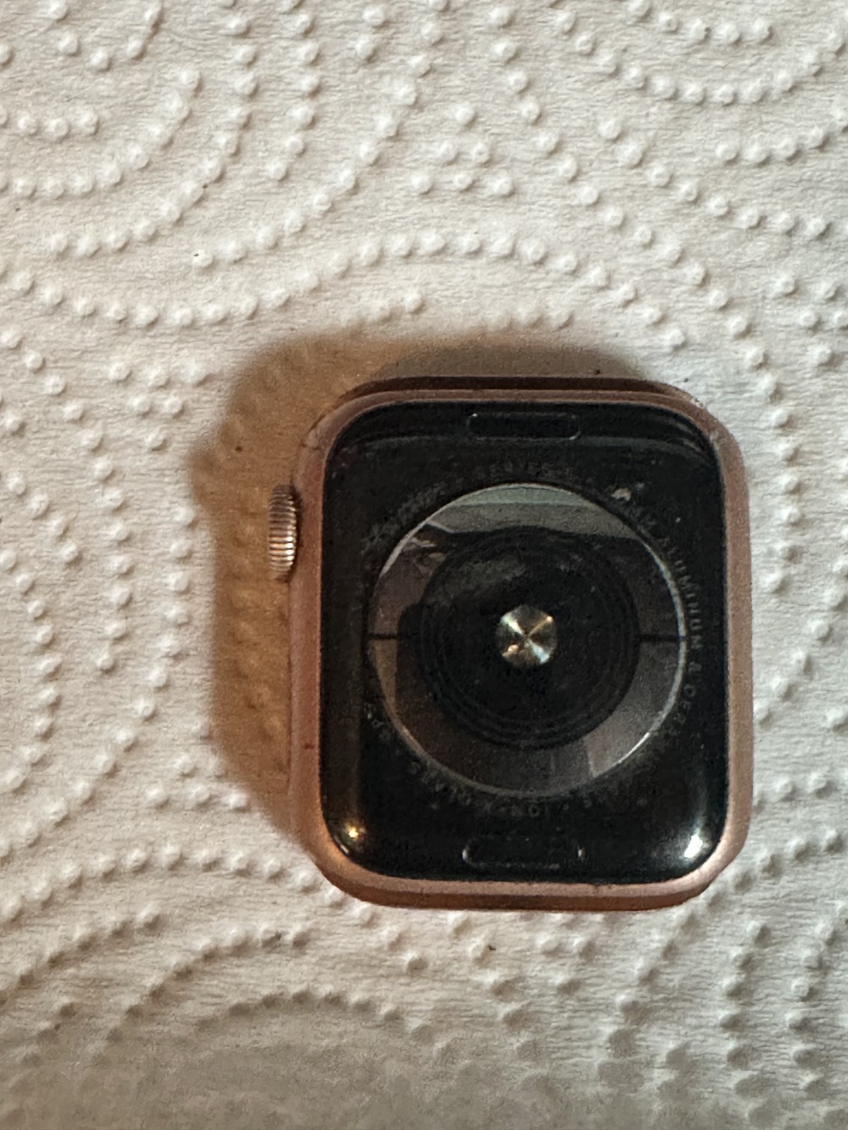 Apple Watch Series 5 40mm Rose Gold Case, Used but Great Condition (MWWP2LL/A)