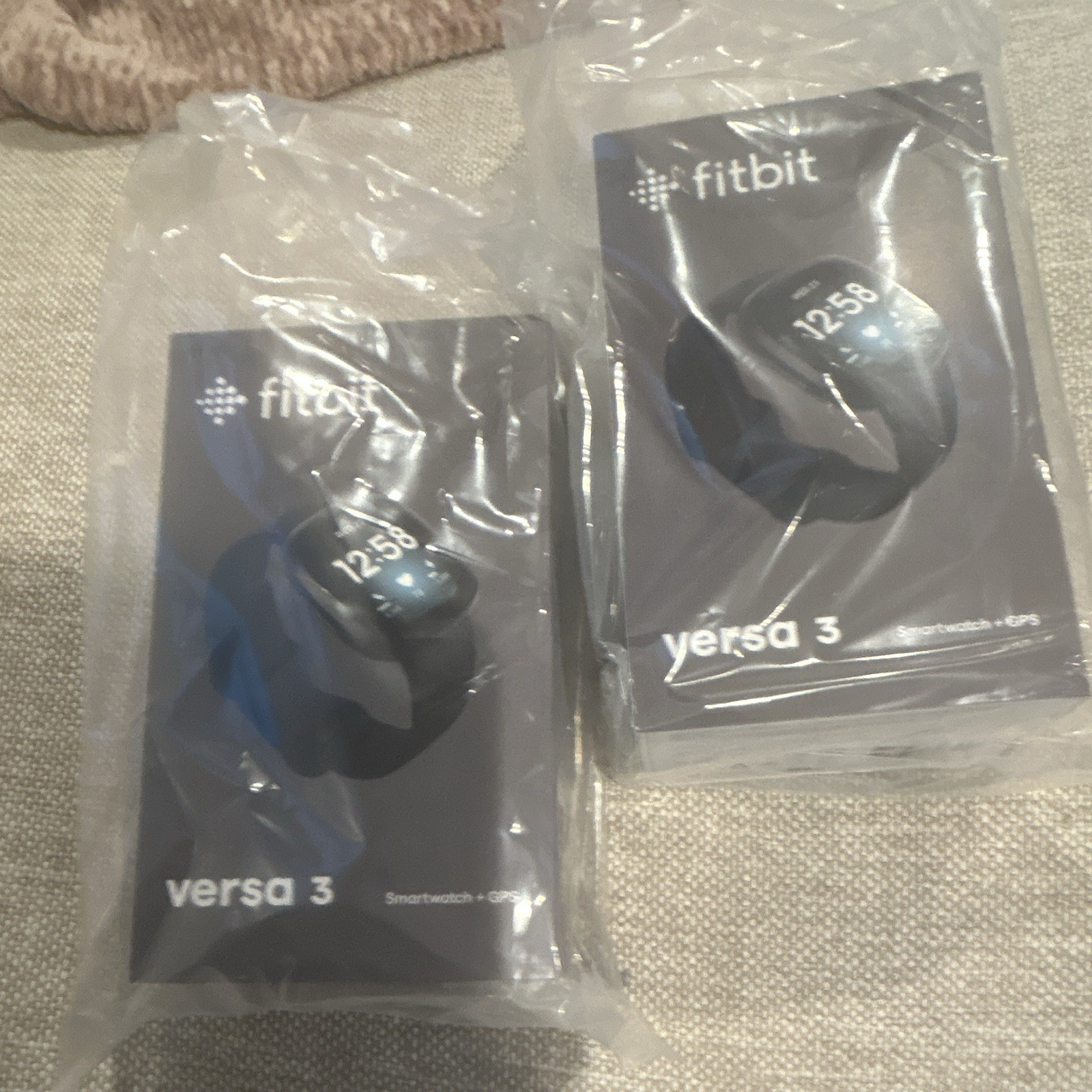 Fitbit Versa 3 GPS Smartwatch Black 40mm Silicone Band 4GB Unlocked