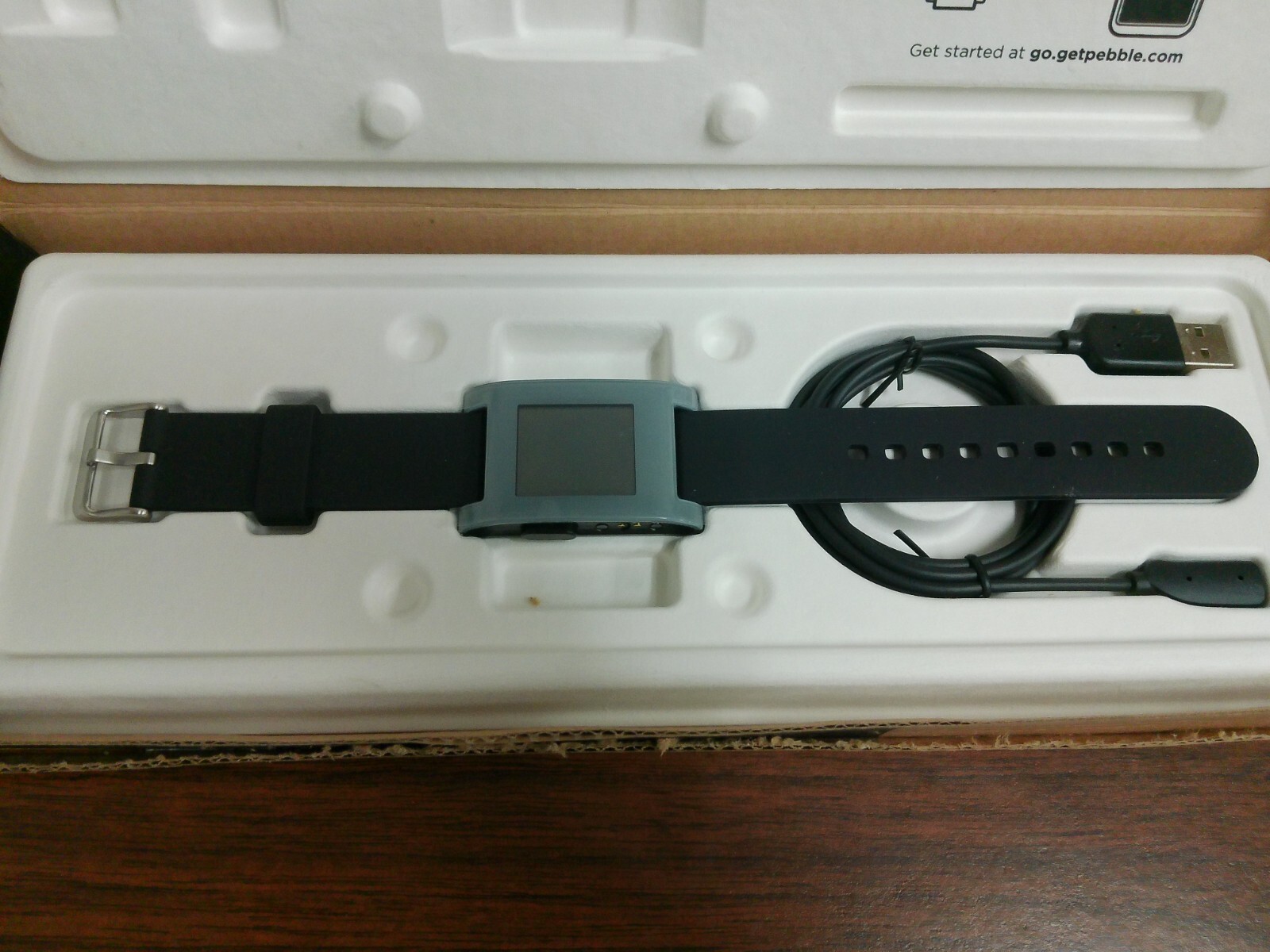 Pebble Classic Smartwatch (301GREY) | OEM Watchband, brand new but dead battery!