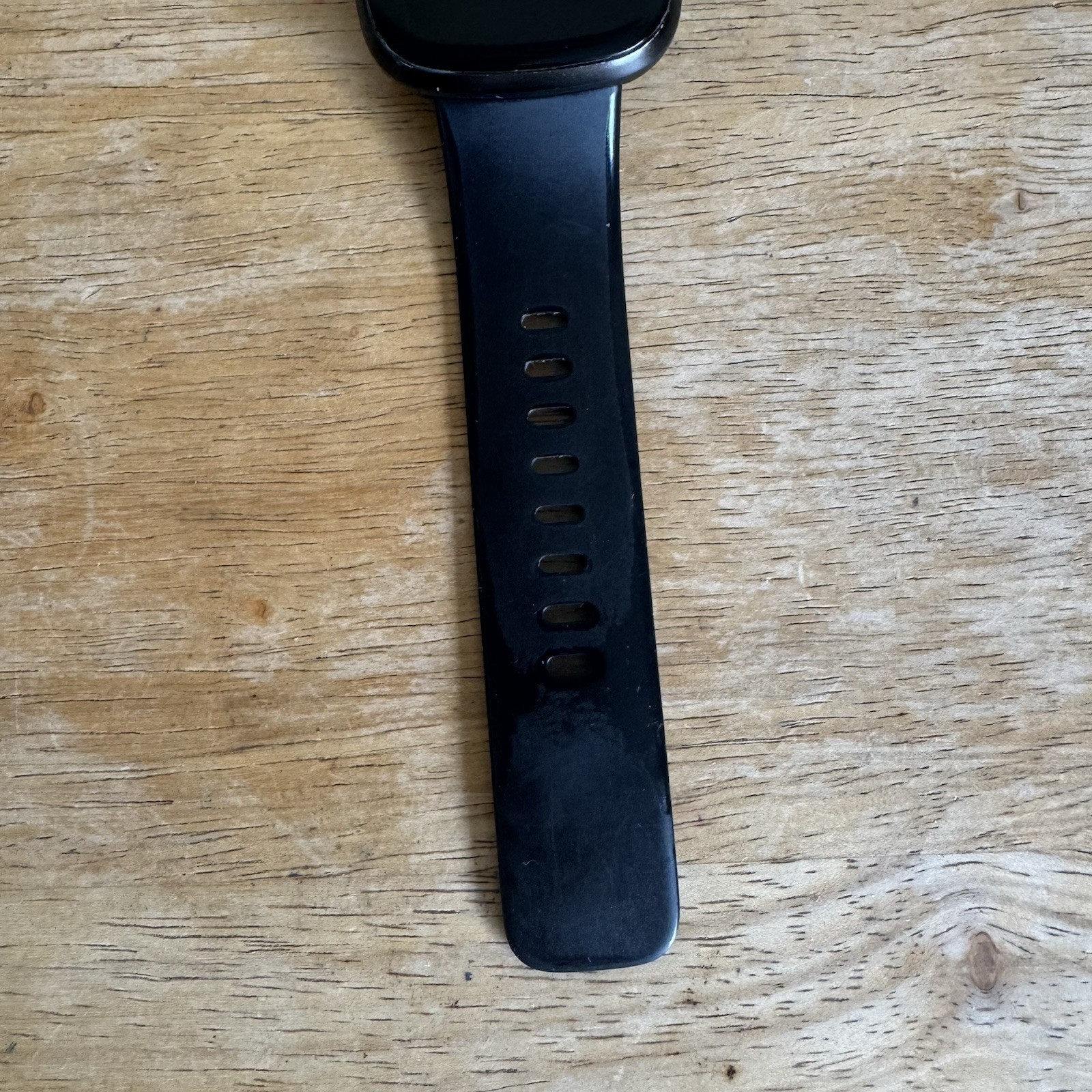 Fitbit Versa 3 Smartwatch GPS Heart Rate Monitor Black Aluminum 40mm