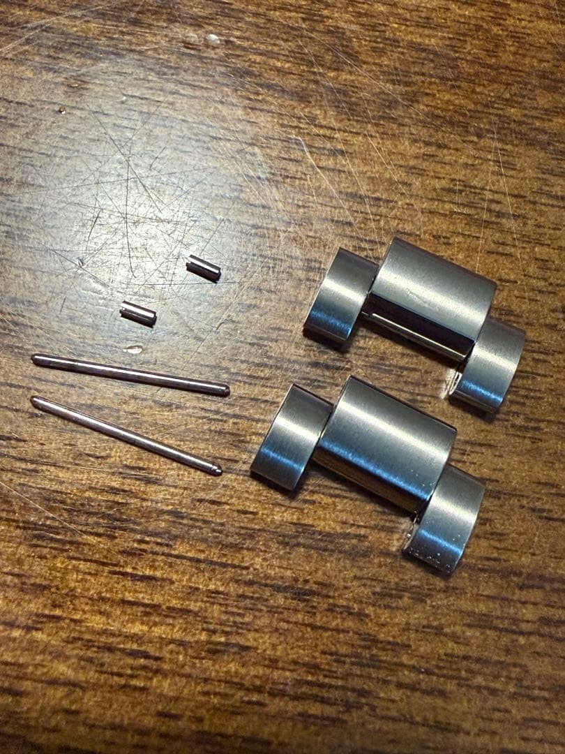 SEIKO Prospex 6R54-00P0 SBEJ009 SBEJ011 SBEJ021 Bracelet Links 2pcs Pin Pipe