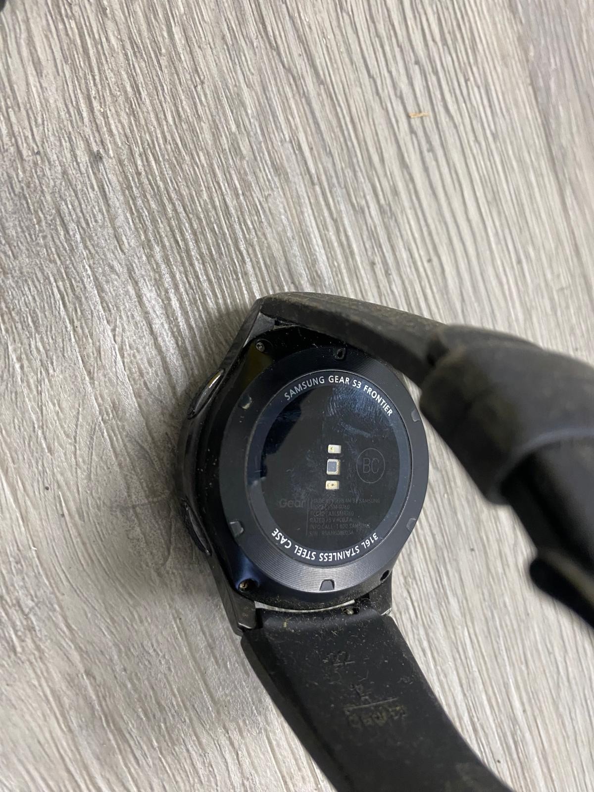 LOT OF 9 FOR PARTS/REPAIR Samsung Gear S3 Classic Smart Watch & MORE