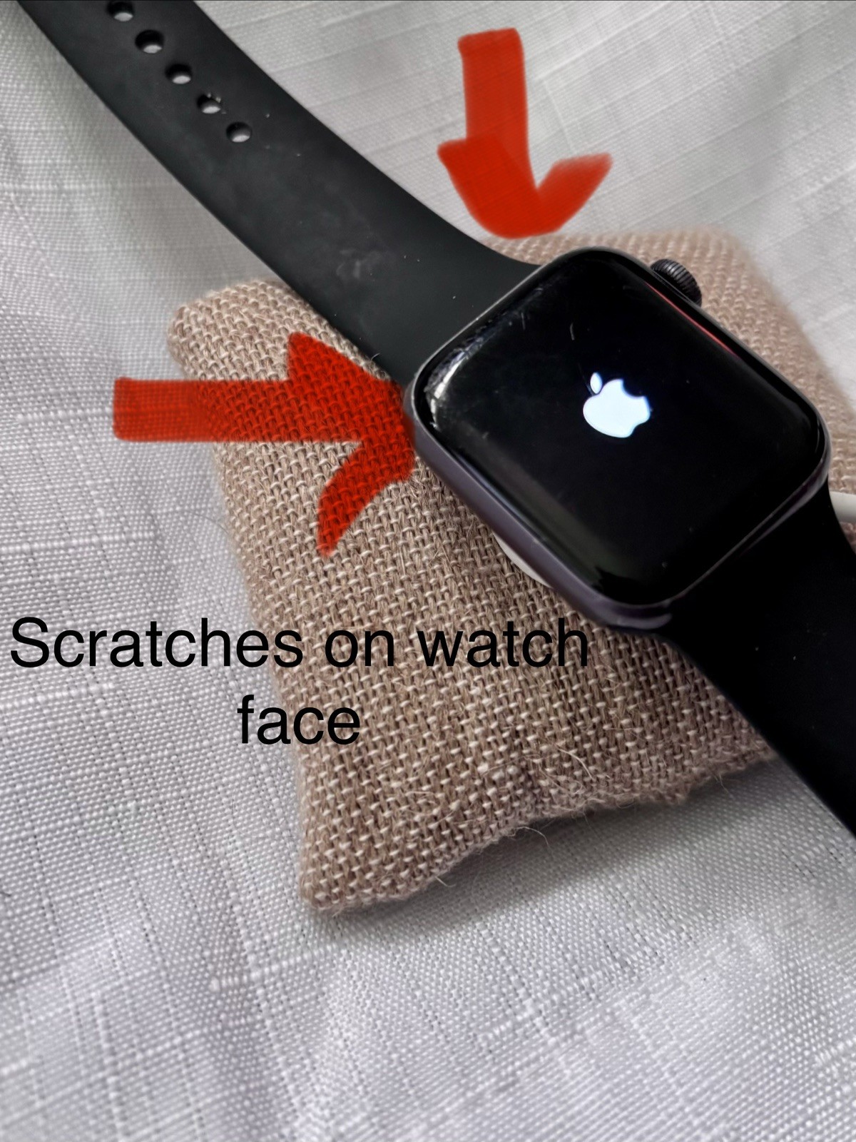 Apple Watch Series 4 40mm (GPS + Cellular) Great Condition – NEEDS BATTERY