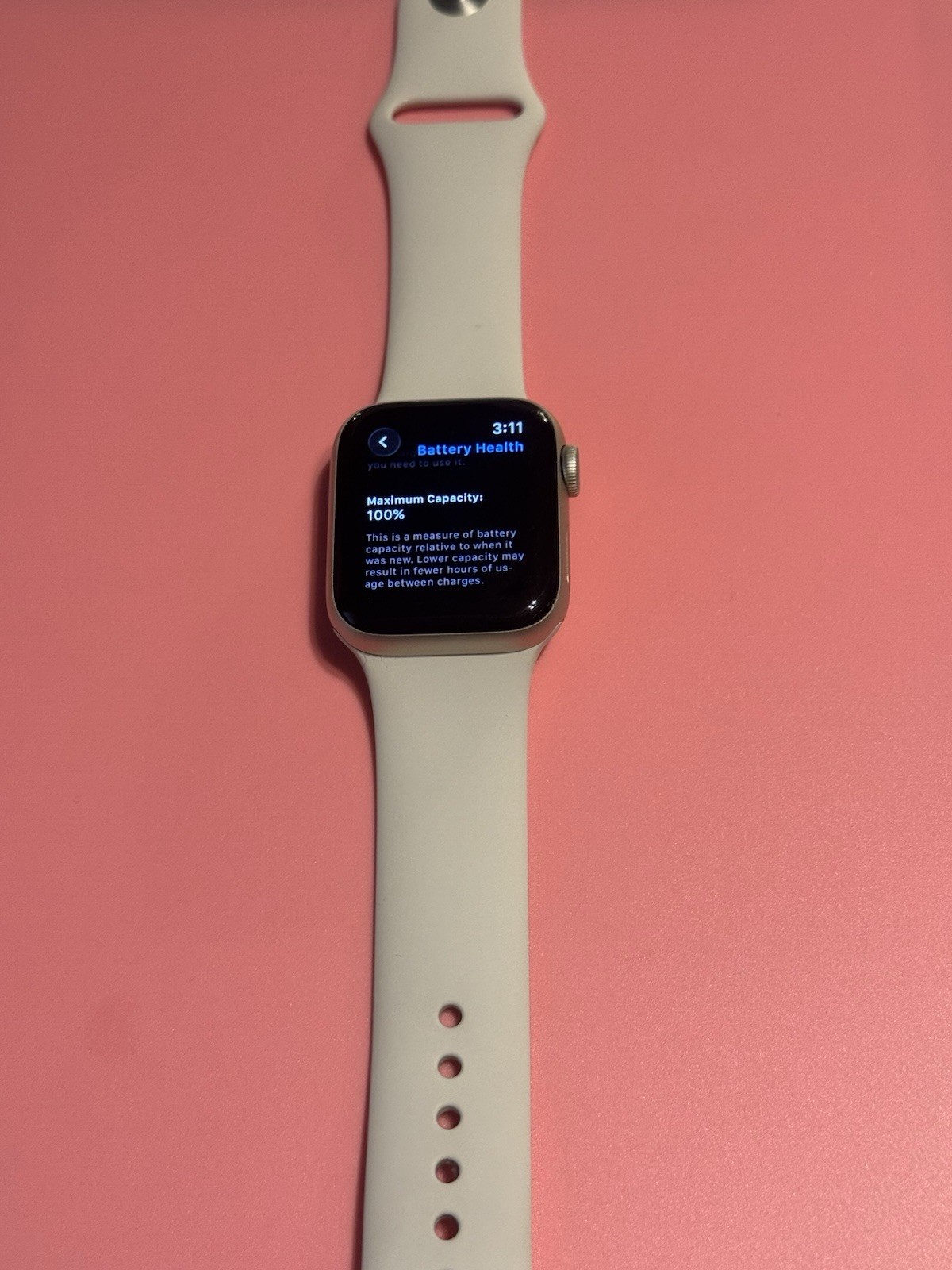 Apple Watch SE (2nd Gen) GPS 40mm Silver Aluminum Case White Band Unlocked