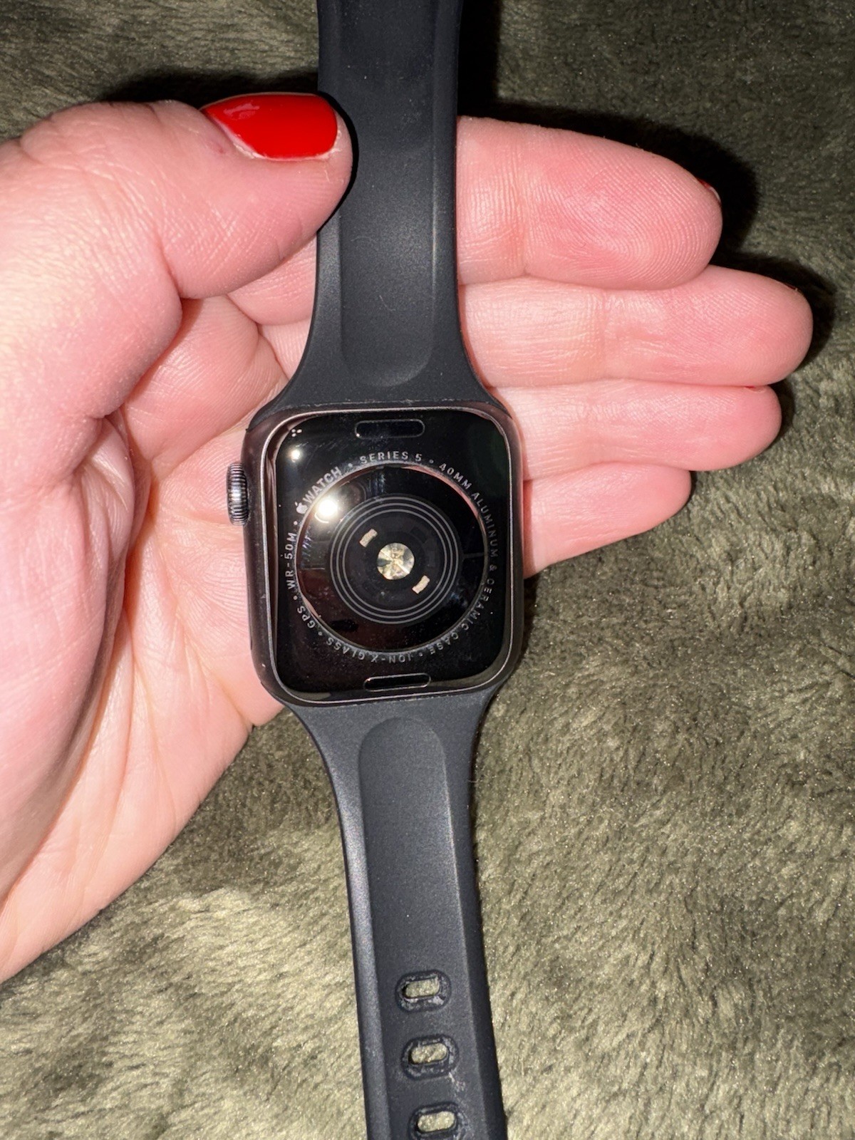 Apple Watch Series 5 40mm Black Aluminum Case with GPS Watch Only