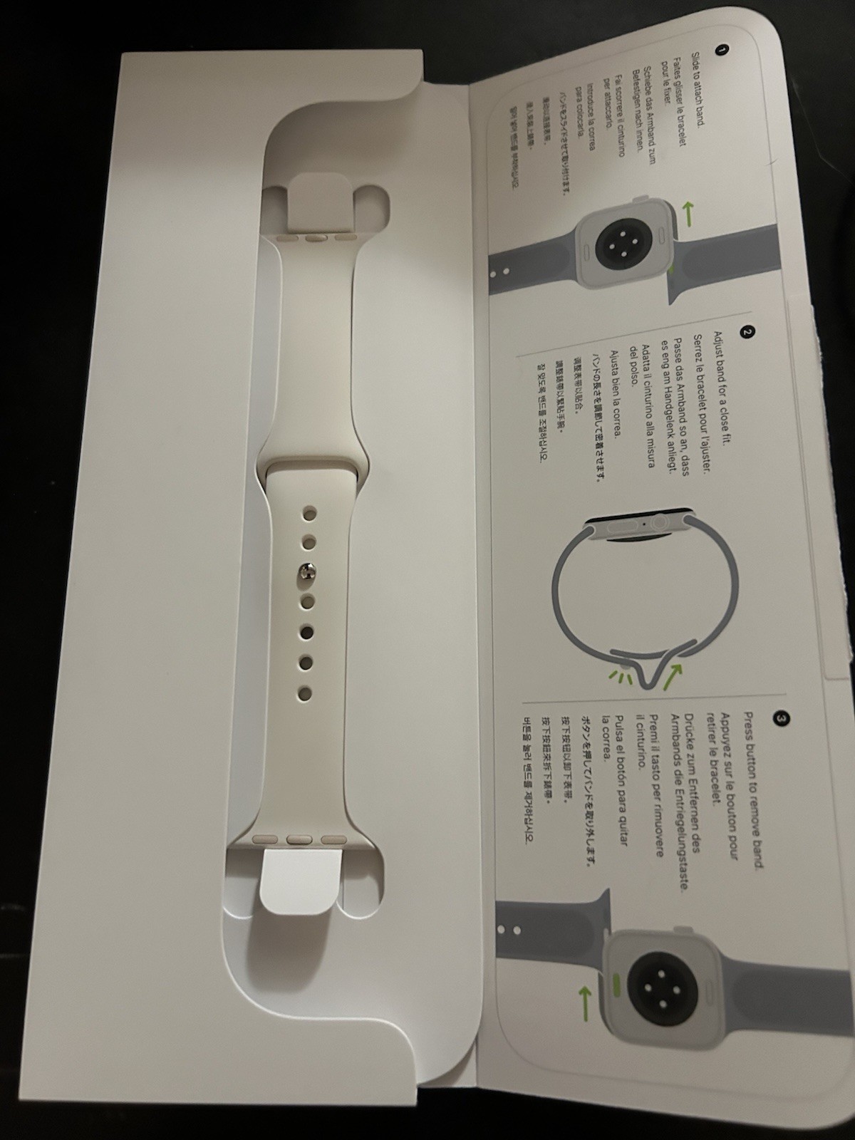 Apple Watch Series 5 40mm Aluminum Gold Case Pink Sand Sport Band – MWV72LL/A