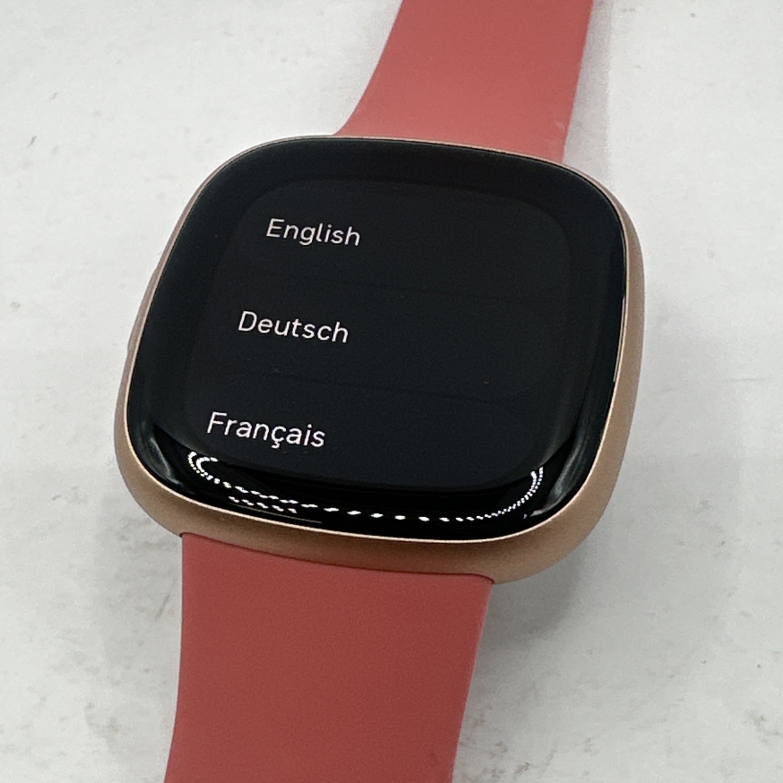 Fitbit Versa 4 Smartwatch – Copper Rose Aluminum with Pink Sand Band