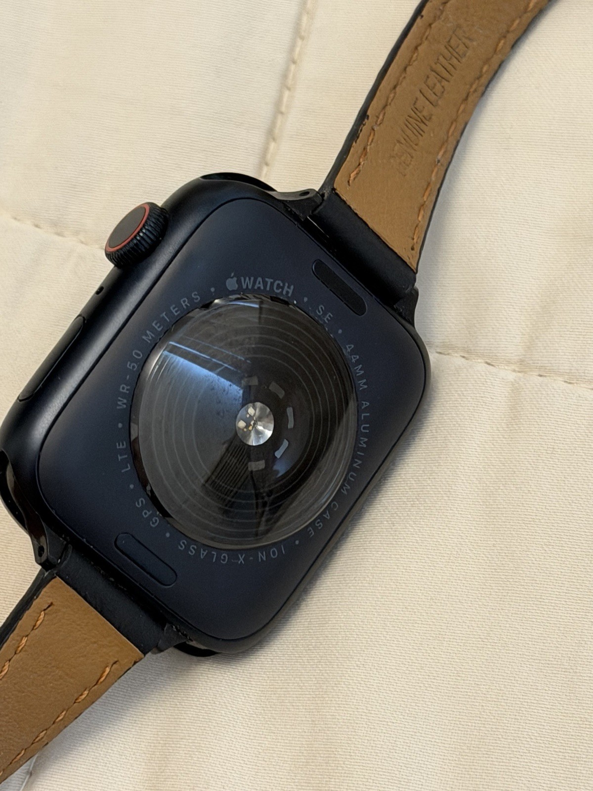Apple Watch SE (2nd Generation) 44mm GPS Cellular Black Aluminum Smartwatch