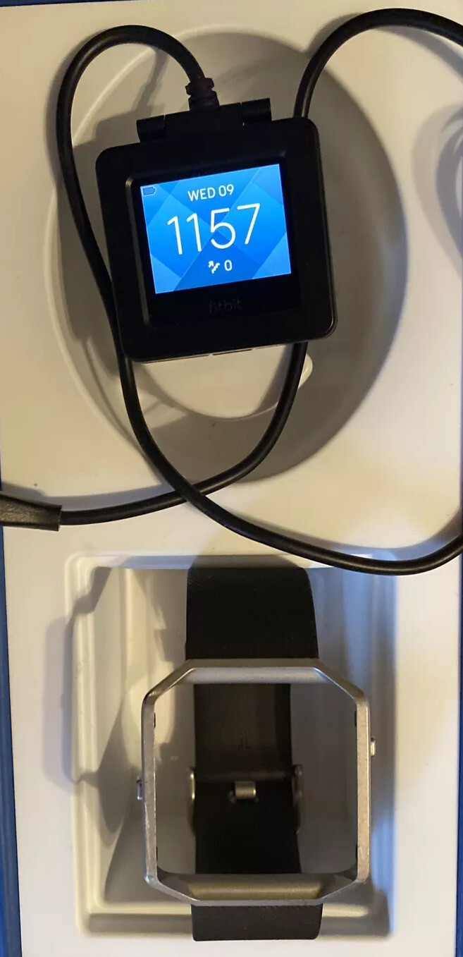 Fitbit Blaze SmartWatch MP3 HR +2 Bands/Cord Tested+WARRANTY Showroom Mdl No Box