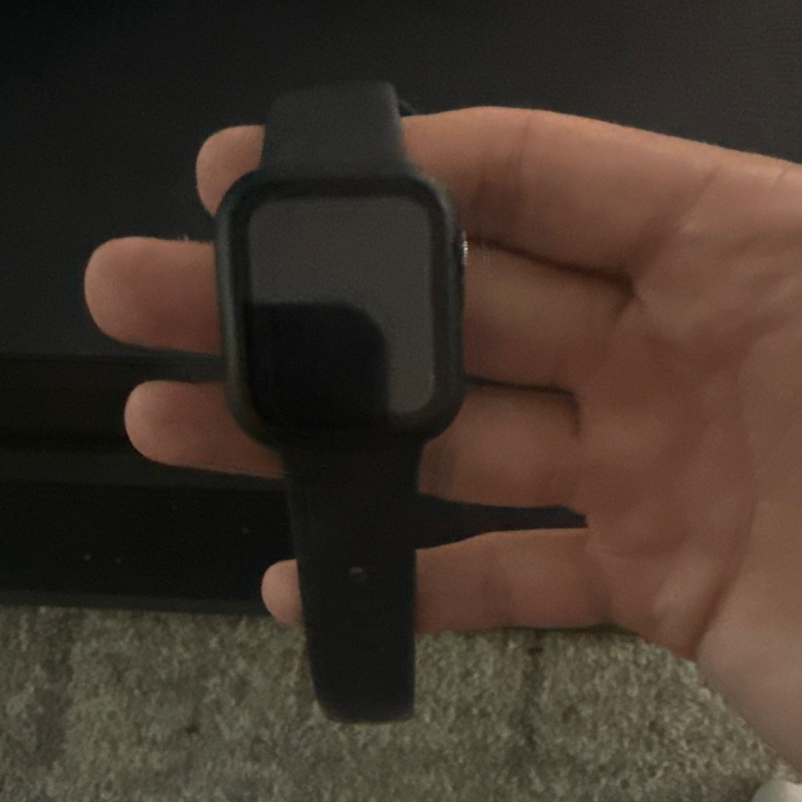 Apple Watch SE 2024 Series 2 40mm Black Aluminum Case Black Silicone Band 16GB