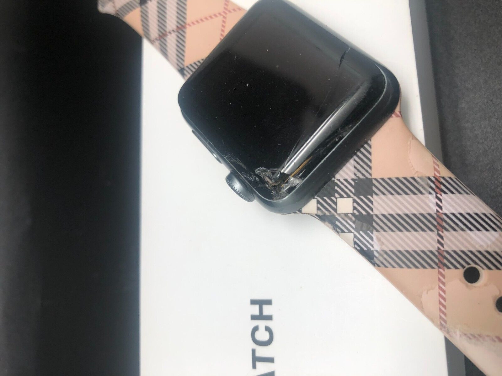 Apple Watch Series 1 38mm (For Parts) + Box + 2 OEM New Band + 2 Used Band