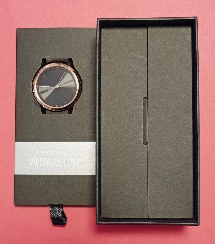 GARMIN vivomove Luxe 18K Rose Gold PVD Milanese – Hybrid Smartwatch (JP)