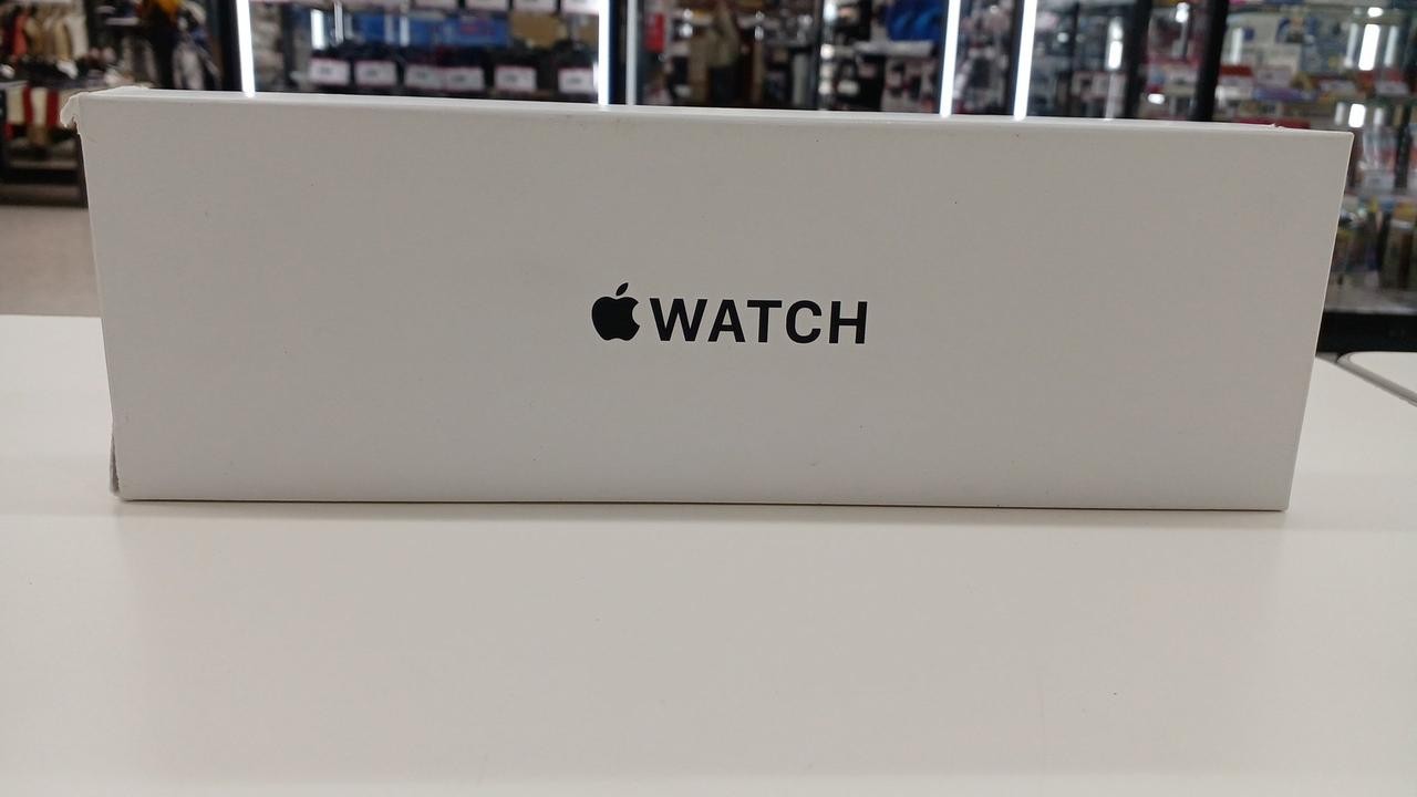 Apple Watch SE3 44mm GPS 64GB Space Gray Aluminum Series 8 Smartwatch