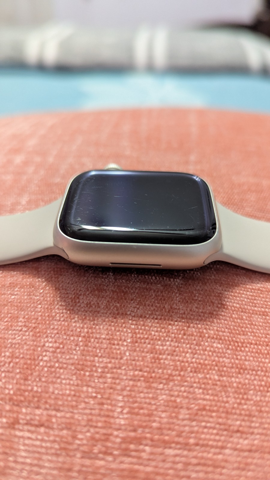 Apple Watch Series 8 41mm Gold Aluminum Case with Sports Band S GPS A2770