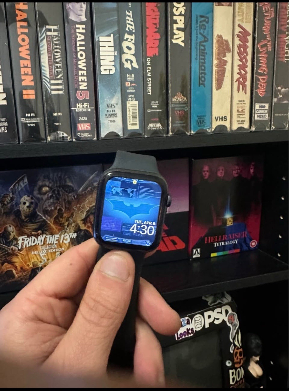 Apple Watch SE 44mm Space Gray Aluminum Case (GPS + Cellular)