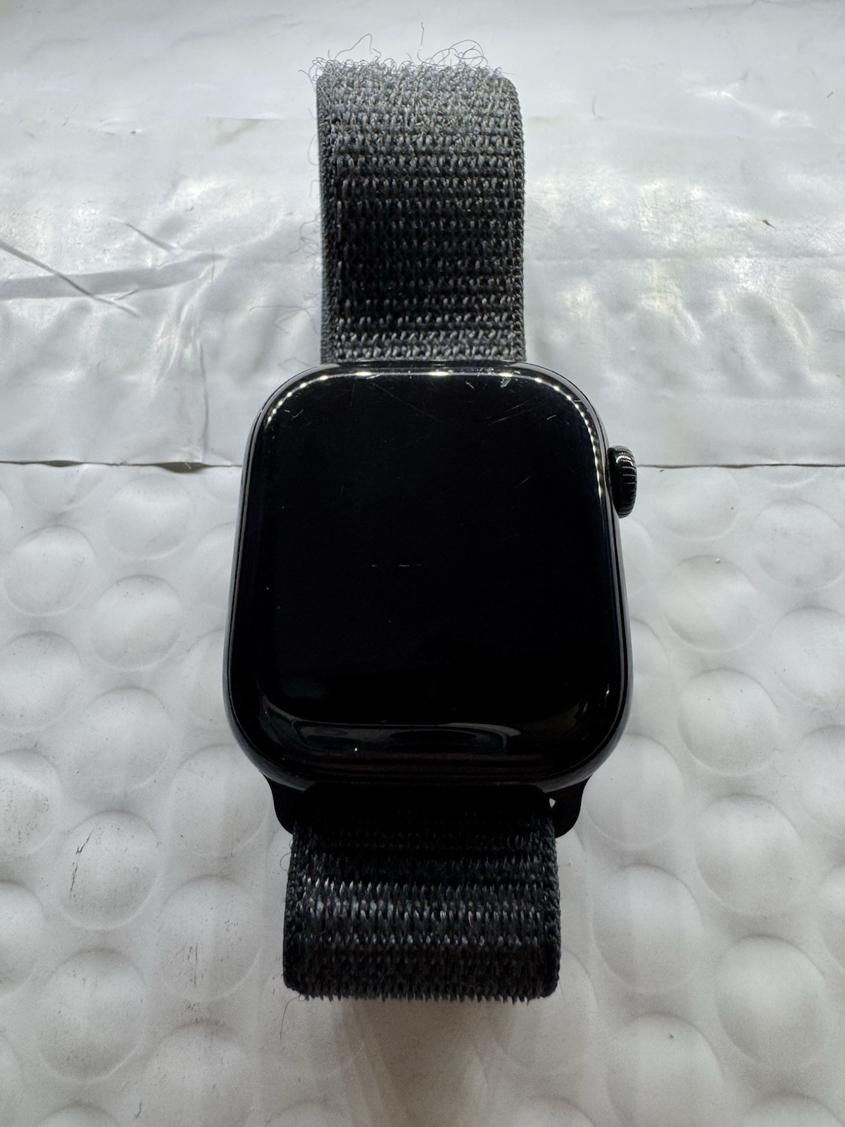 Apple Watch Series 10 42mm Black Aluminum GPS 64GB Gray Nylon Band