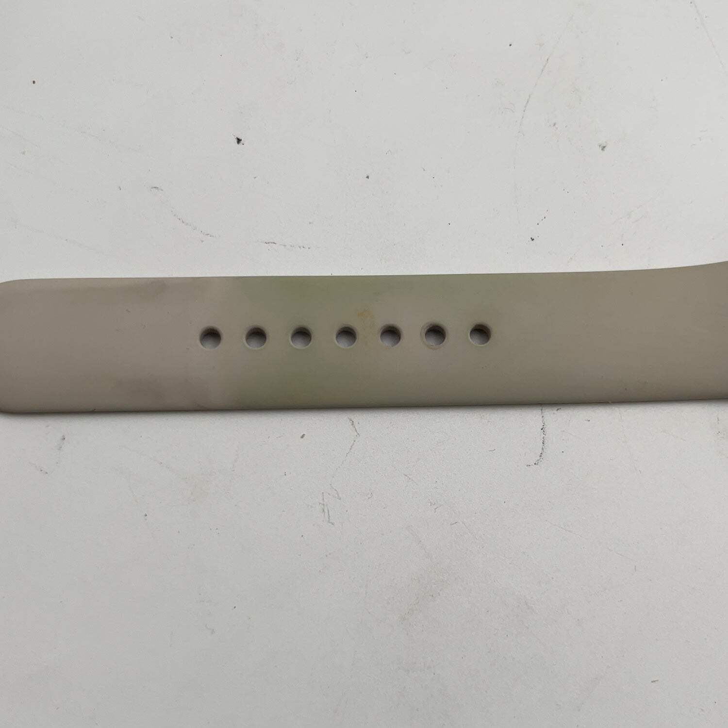 GPS Only Apple Watch Series 7 41MM Starlight Aluminum Gray Sport Band MKMY3LL/A