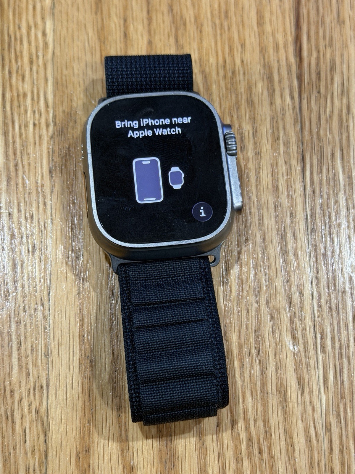 Apple Watch Ultra 49mm Titanium LTE GPS Smartwatch Silver Sapphire Crystal