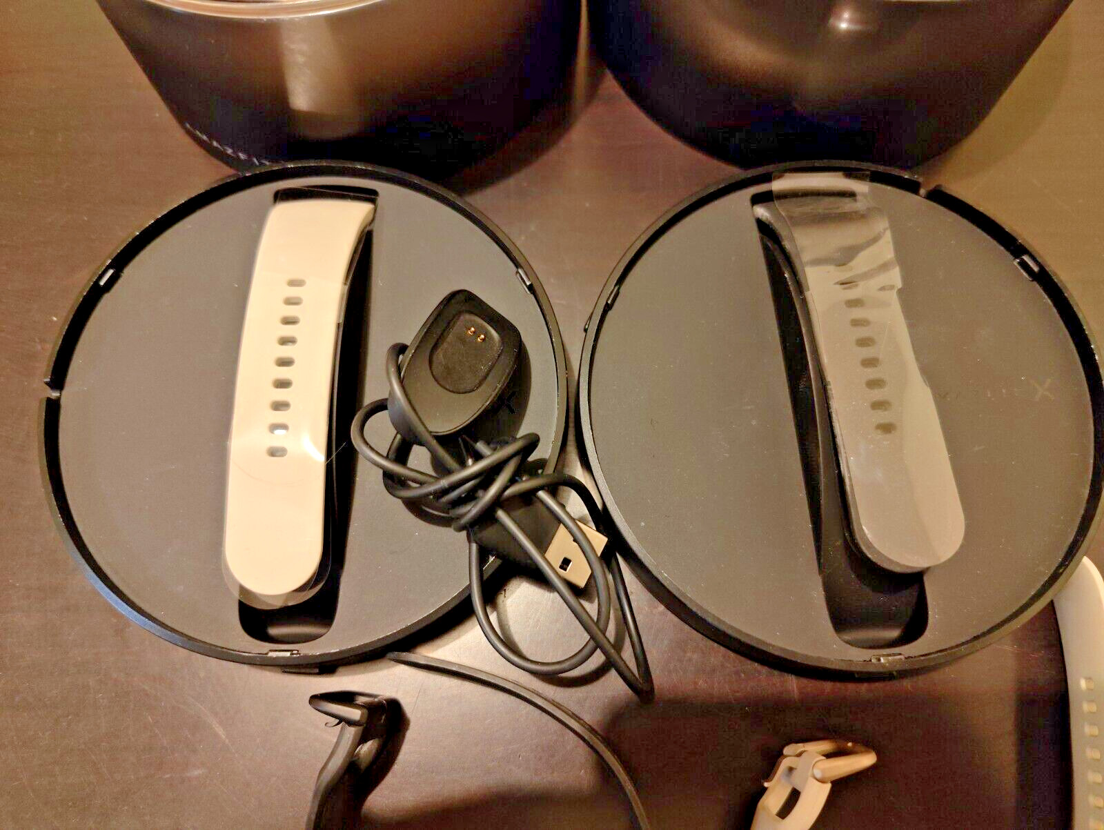amazfit x curved (Eclipse Black and New moon gold)