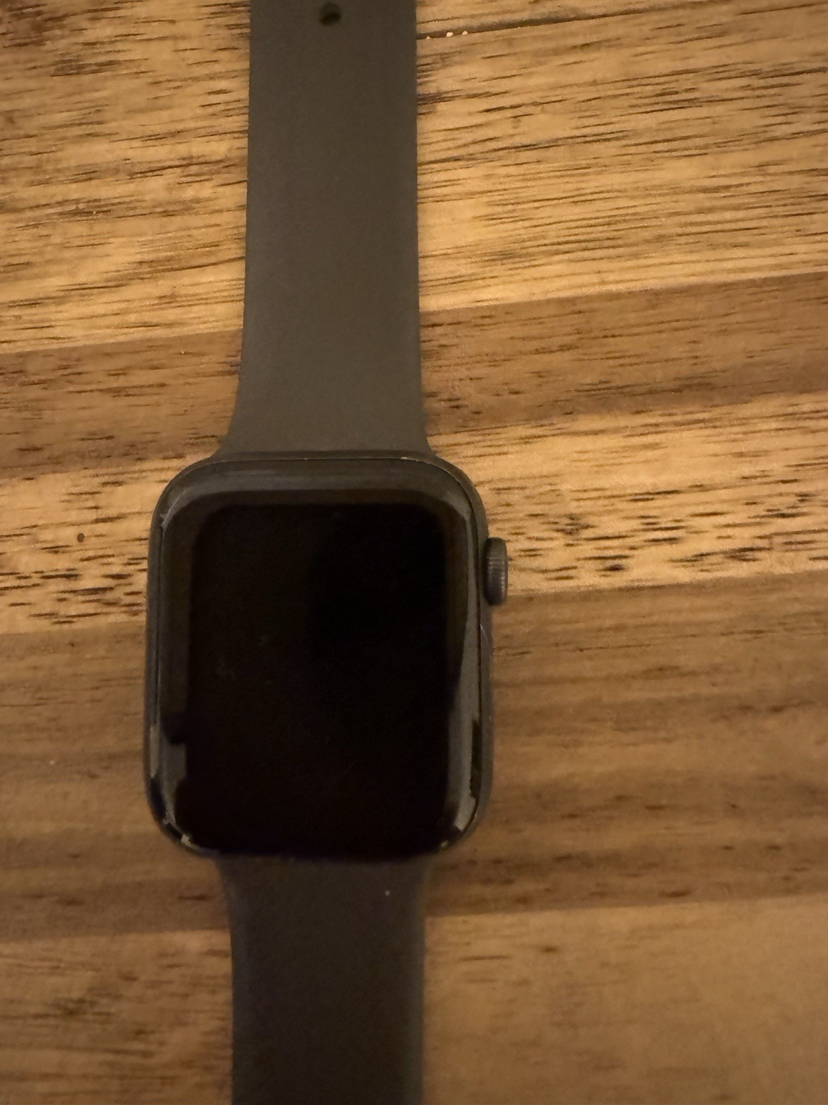 Apple Watch SE 44mm Space Gray Aluminum Case with Black Sport Band – Regular…