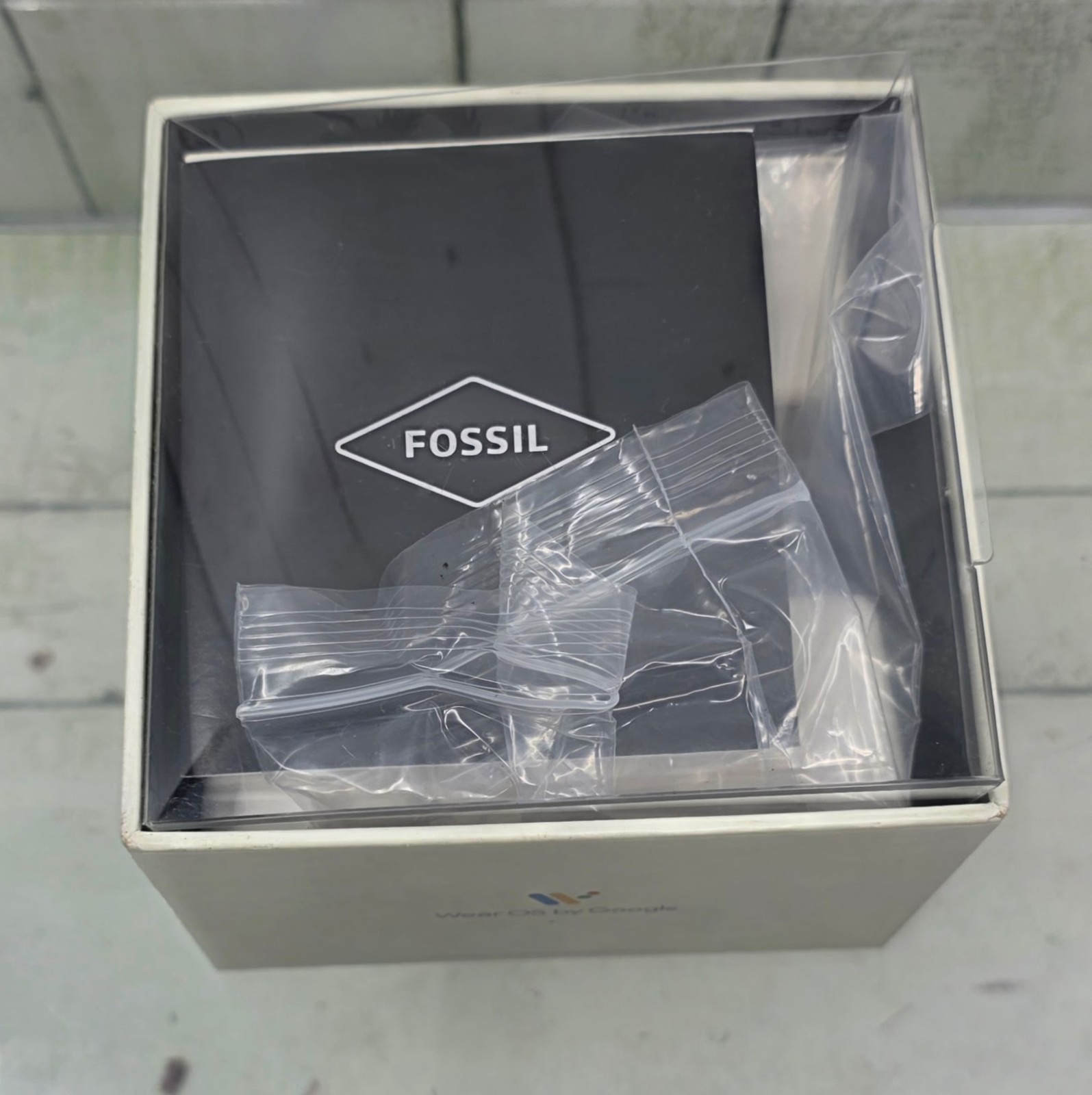 Fossil Gen 5 Smartwatch The Carlyle HR Smoke Stainless Steel FTW4024 Complete