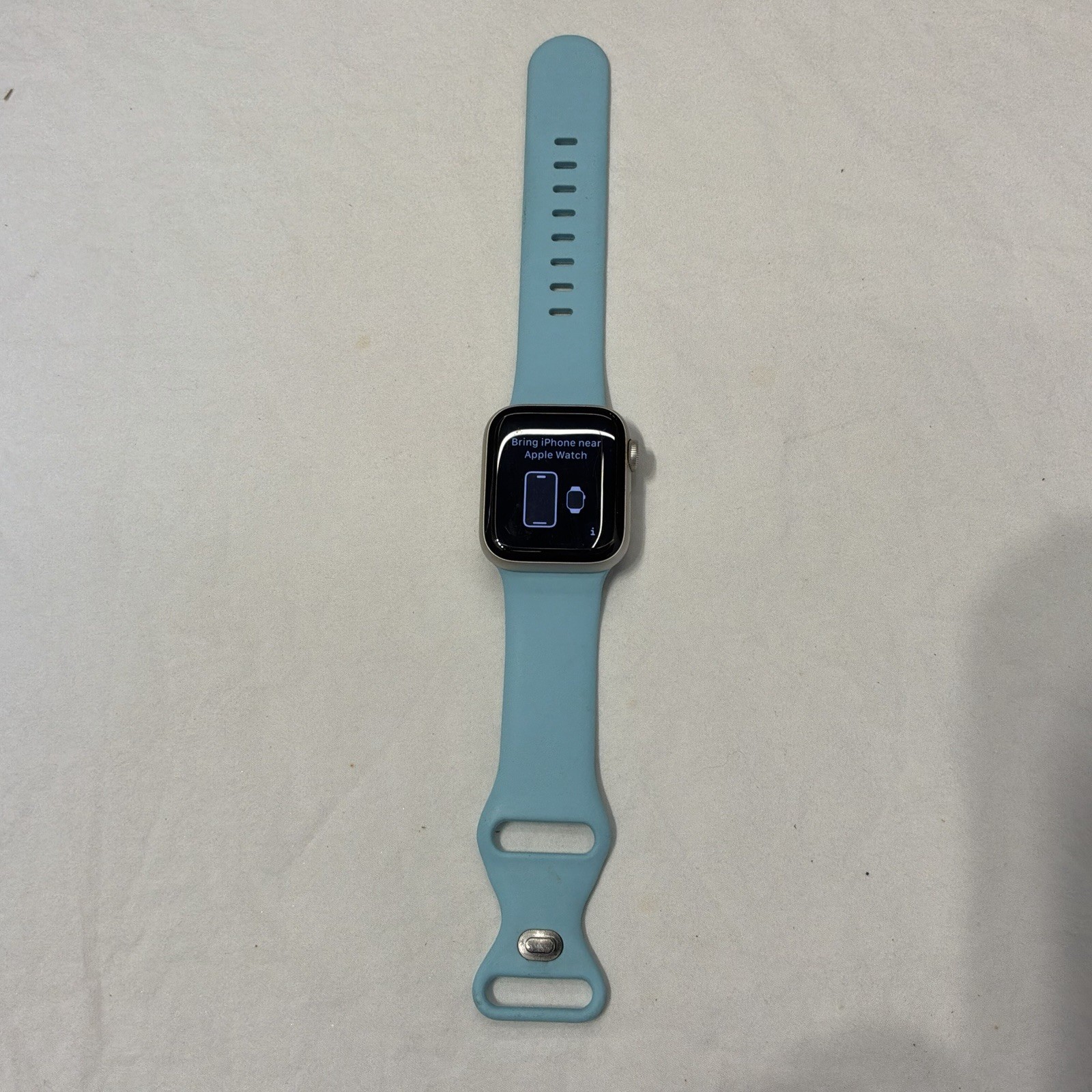 Apple Watch SE (2nd Generation) 40mm Aluminum with Sport Band – Low Battery Life