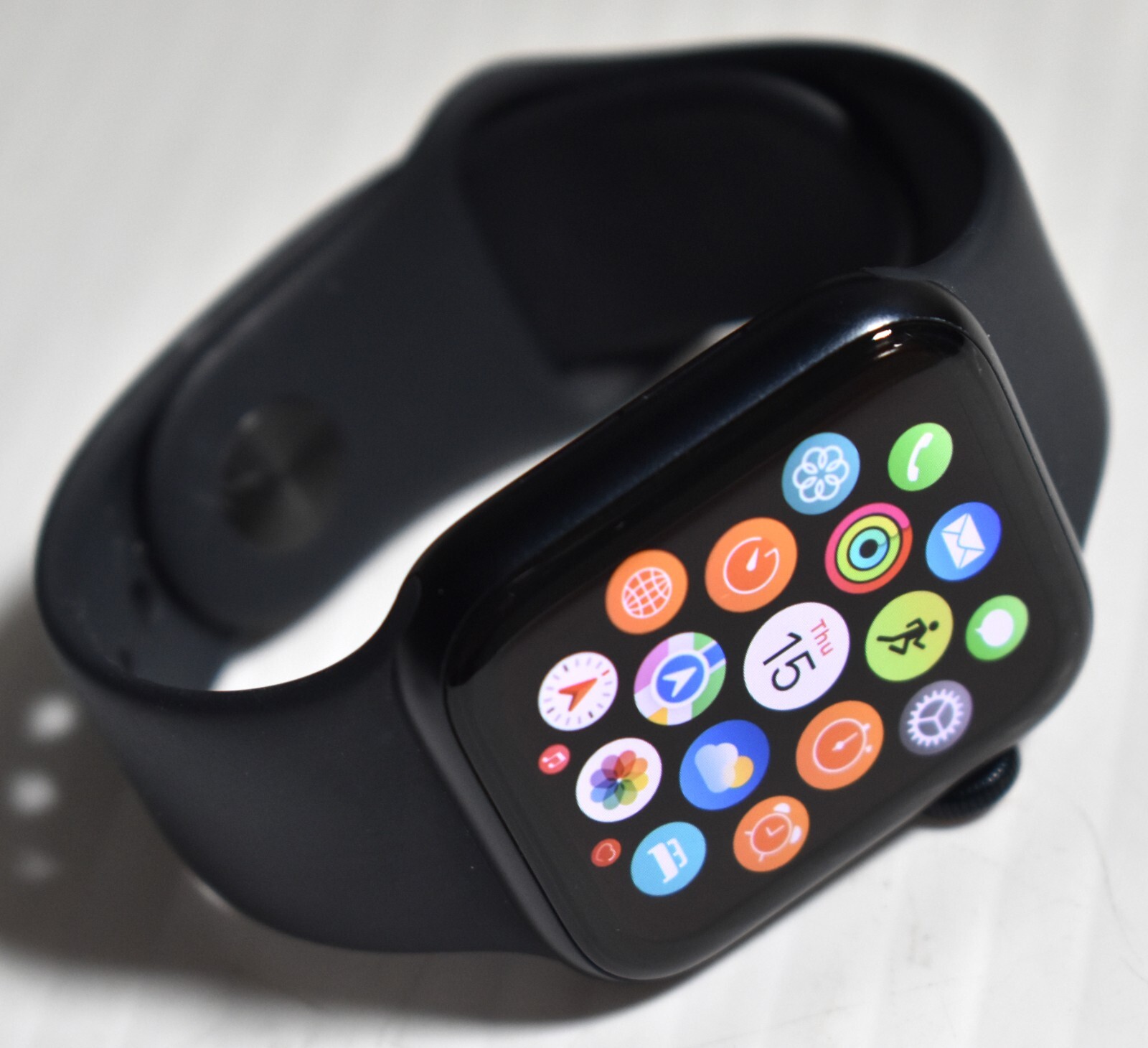 Apple Watch Series SE (2nd Generation) Smartwatch 40mm GPS LTE – Free US Ship