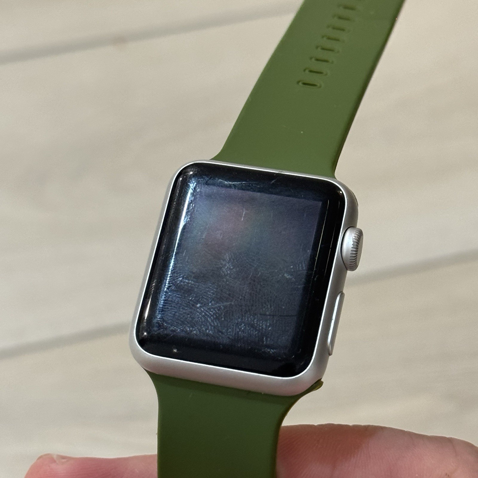 LOCKED – Apple Watch Series 1 38mm Aluminum Silver Case A1553 – AS IS PARTS