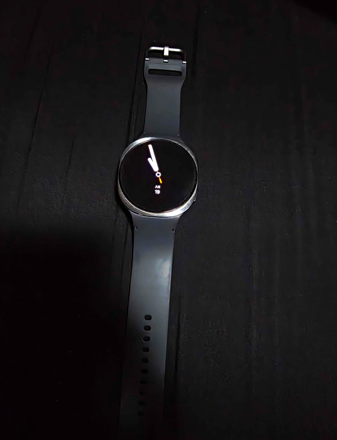 Samsung Galaxy Watch8 44mm Stainless Black Case, Black Silicone Band 32GB