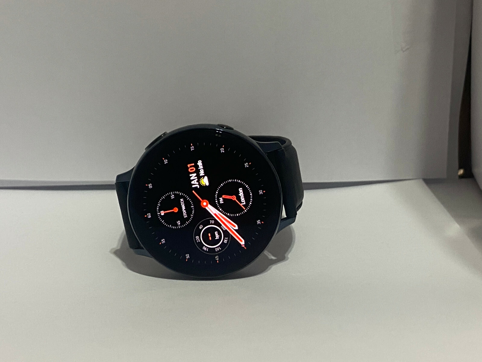 Samsung Galaxy Watch Active 2 SM-R825 44mm Stainless Steel Case with Leather…