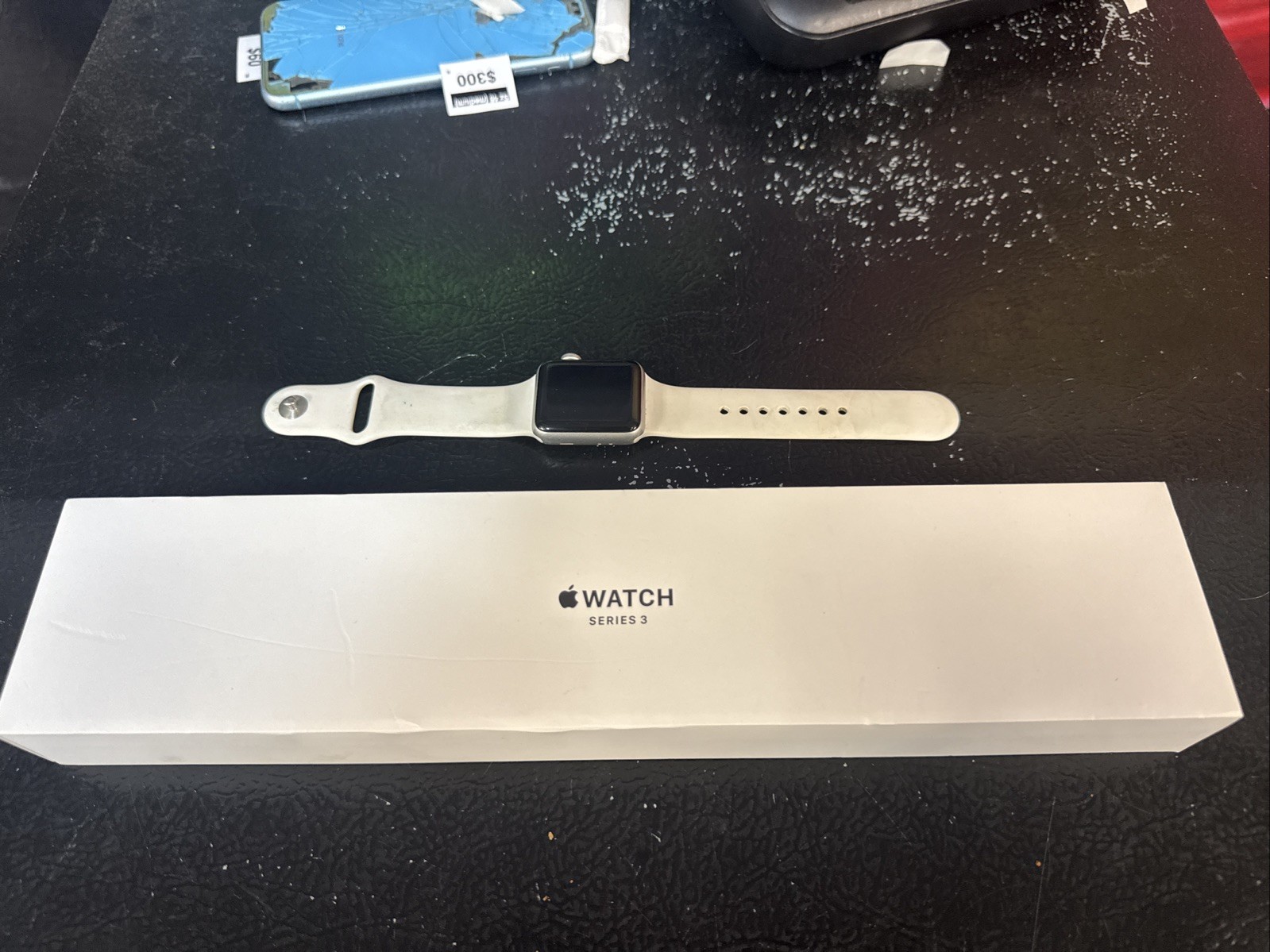 Apple Watch Series 3 38mm GPS WiFi Cellular Connectivity Silver