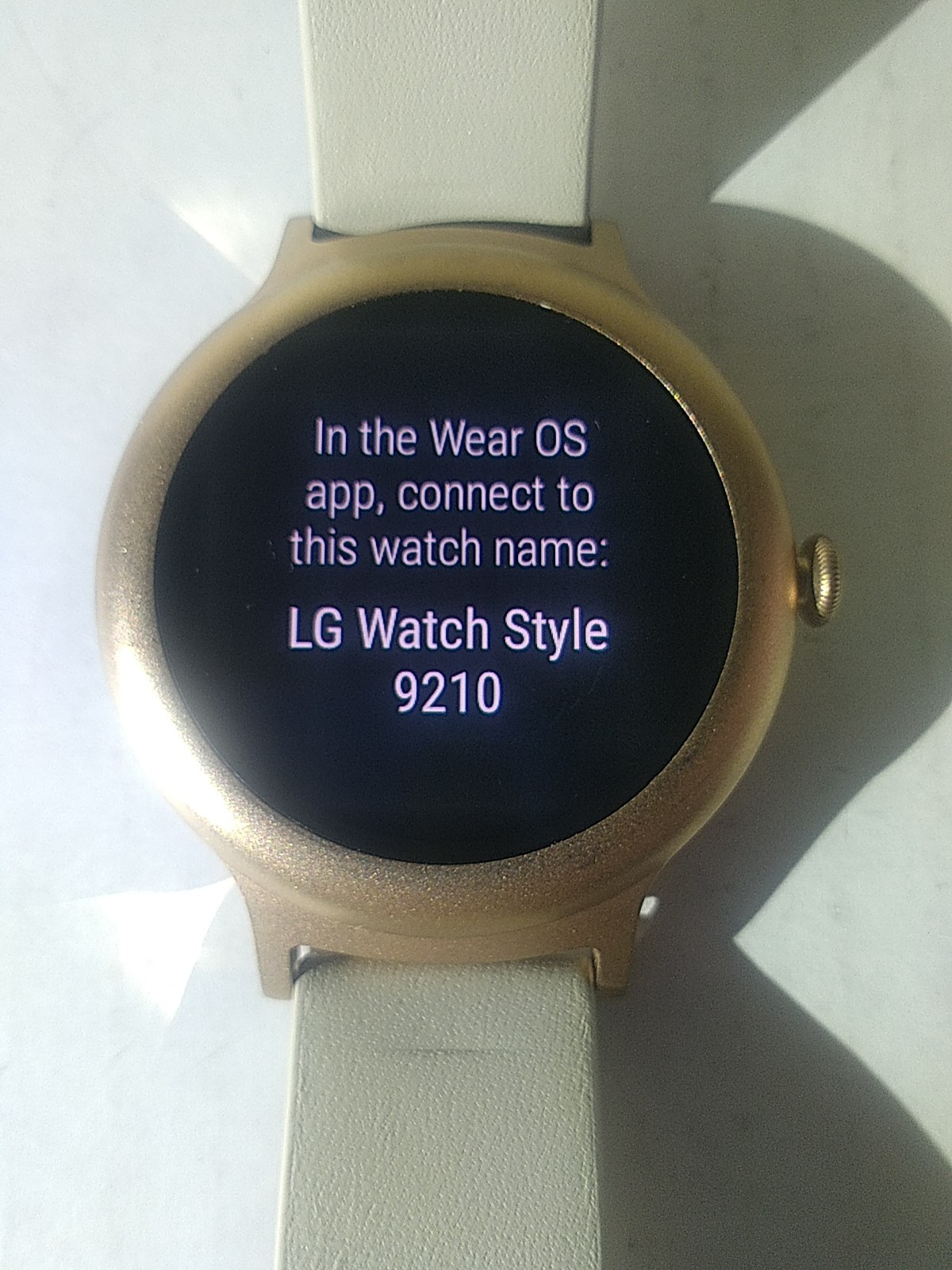LG Smart Watch LGW270 Rose Gold Unisex GPS WIFI Capable Working Excellent Cond.