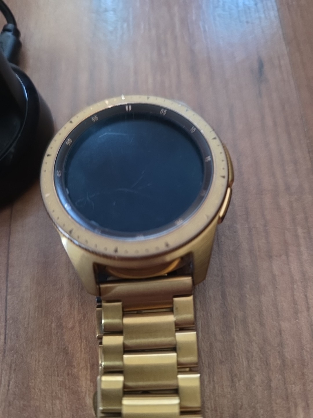 Used Samsung Galaxy smart Watch 42mm Rose Gold (Bluetooth SM-R810)