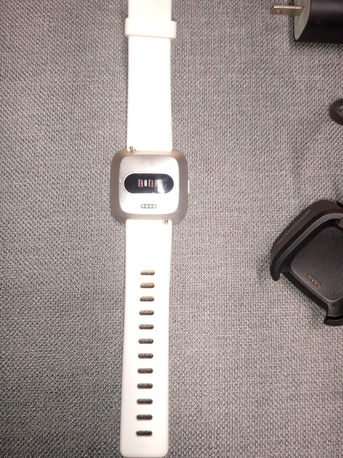 Fitbit Versa Lite Activity Tracker Fitness Smartwatch FB415 Small White Band