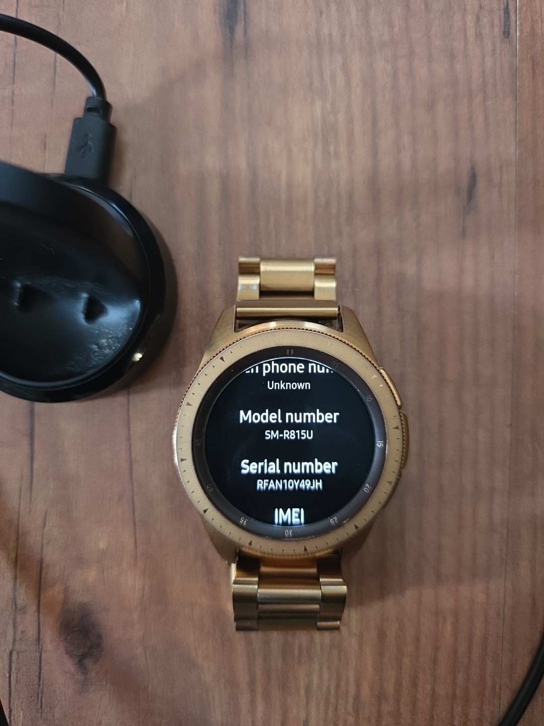 Used Samsung Galaxy smart Watch 42mm Rose Gold (Bluetooth SM-R810)