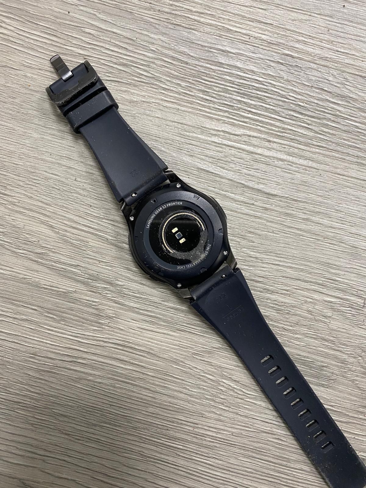 LOT OF 9 FOR PARTS/REPAIR Samsung Gear S3 Classic Smart Watch & MORE
