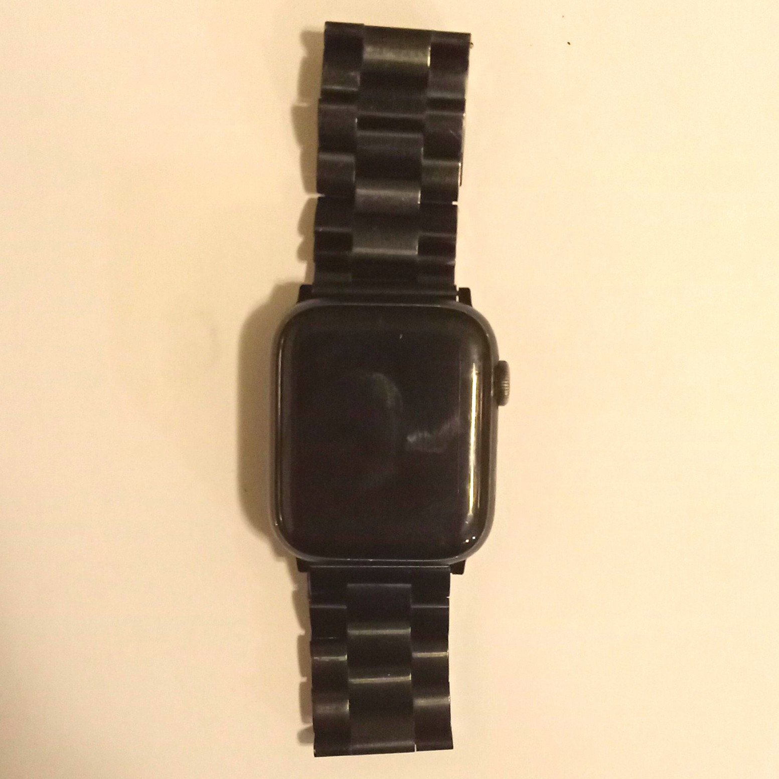 Apple Watch 44mm Black Aluminum Case Black Metal Link Band GPS