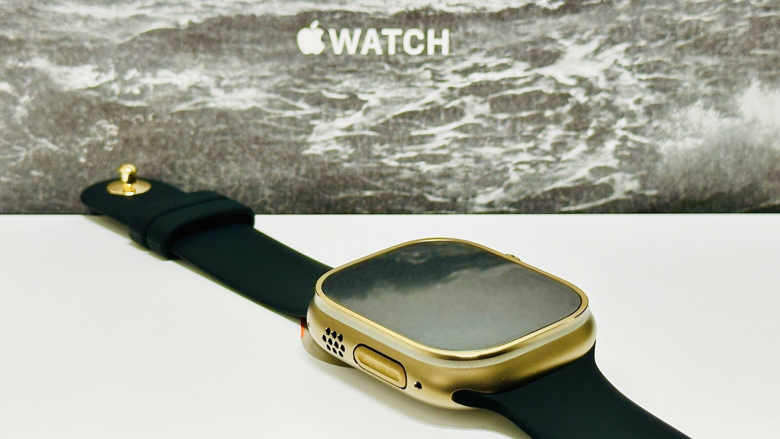 Apple Watch ULTRA 3 49mm BRONZE Anodized Titanium Black Sport B Gold Plated Pin
