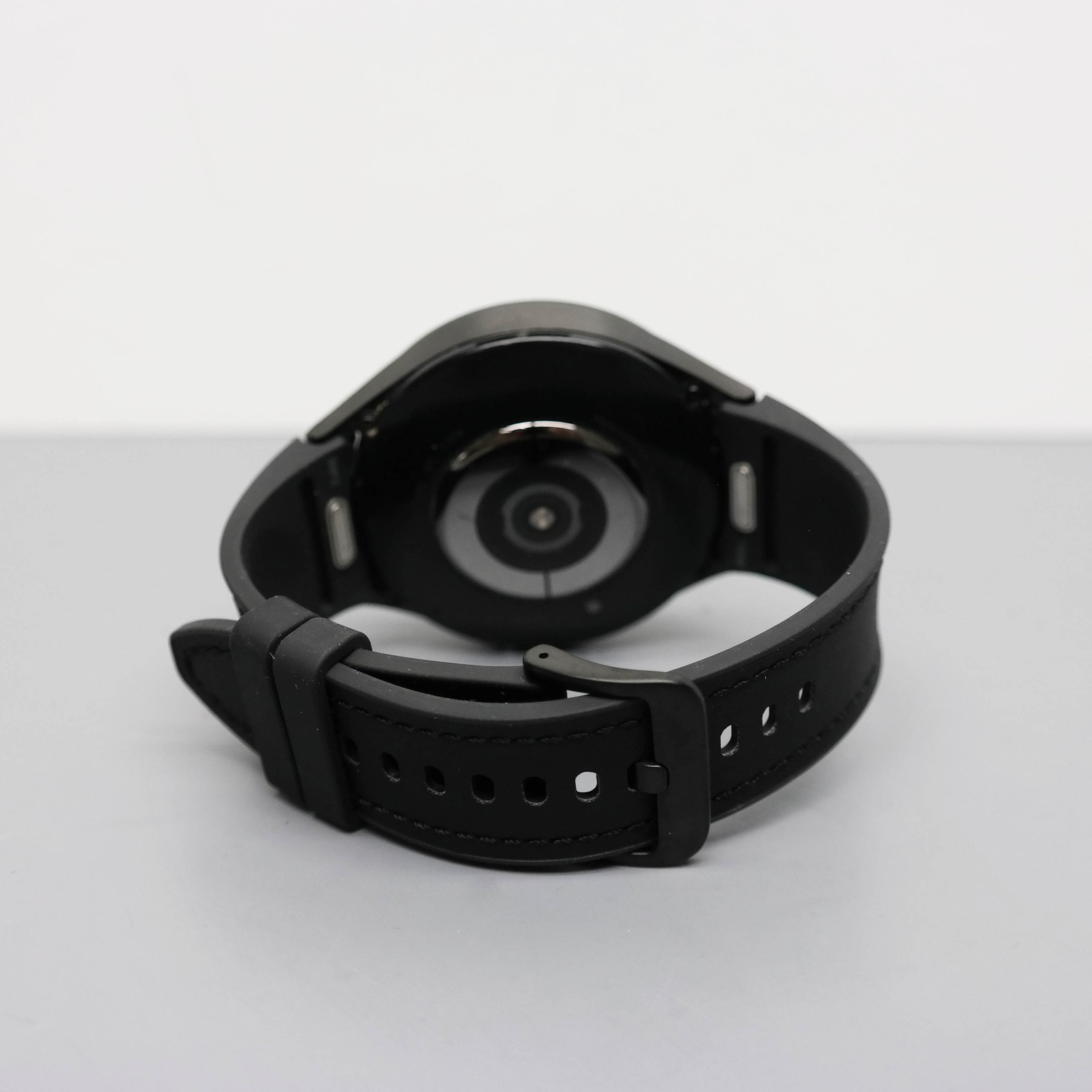 Samsung Galaxy Watch6 Classic SM-R960 47mm Smartwatch Black ISSUE