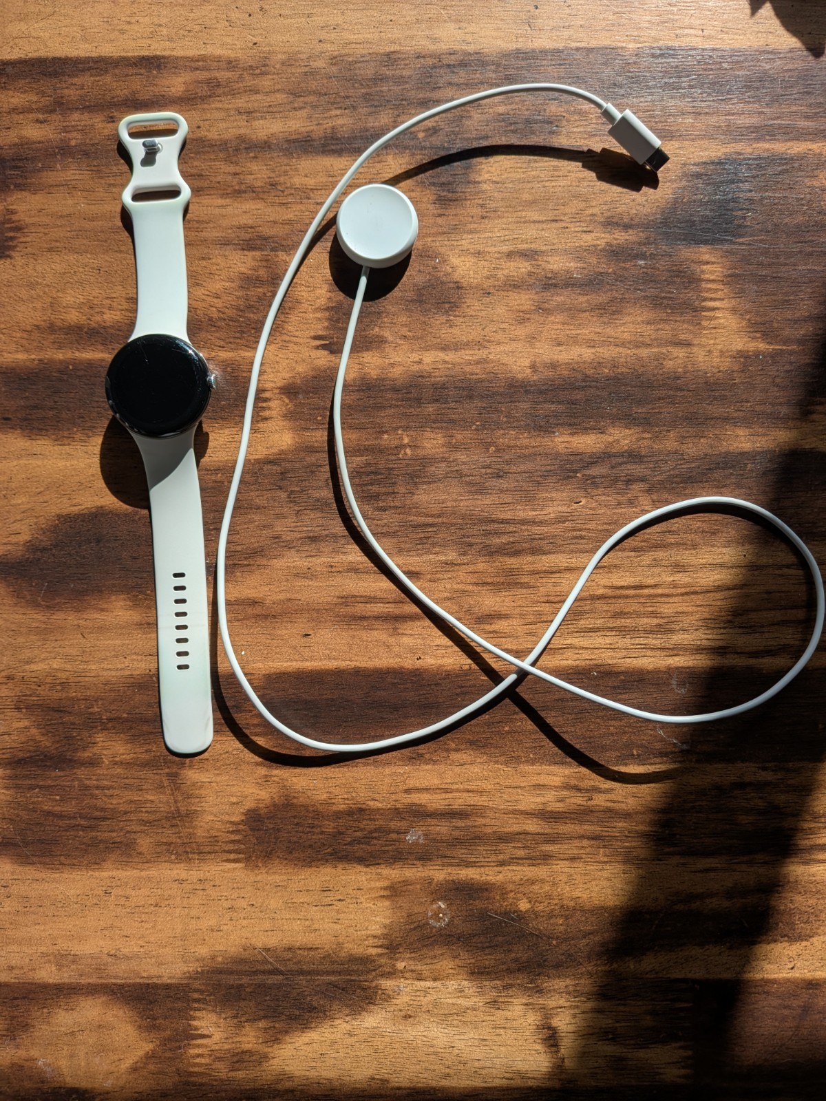 Google Pixel Watch 1 41mm Silver with White Band. GPS + Wifi + LTE (Cellular)