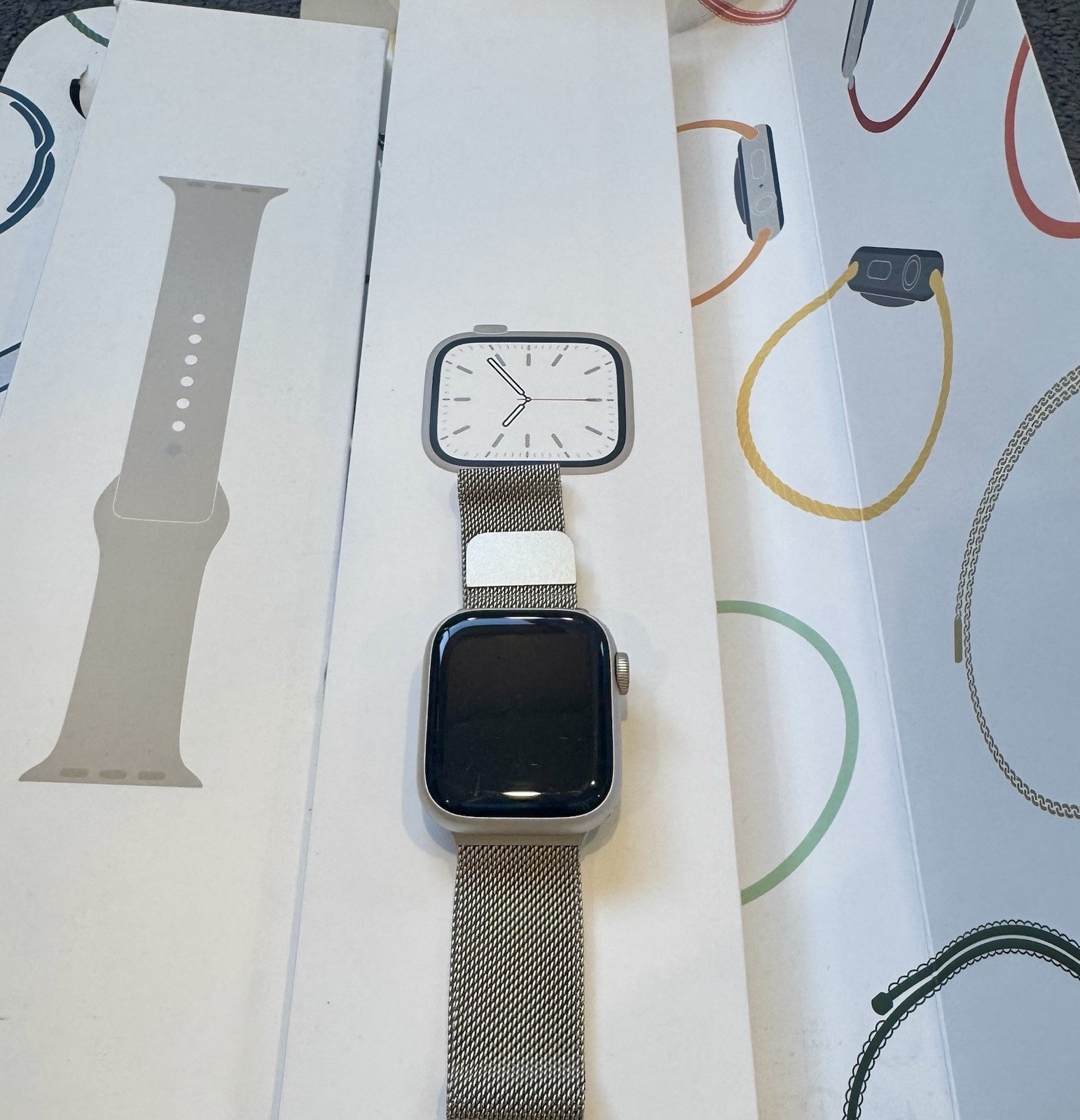 Apple Watch Series 7 41mm Stainless Steel GPS 32GB Silver Milanese Loop