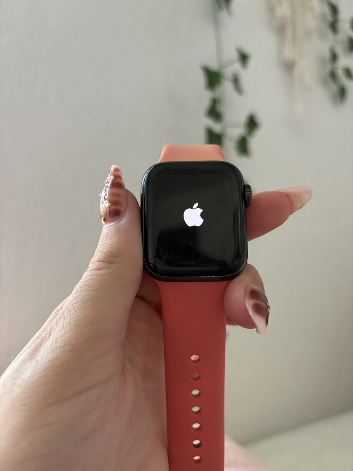 Apple Watch Series 6 40mm Space Gray Aluminum