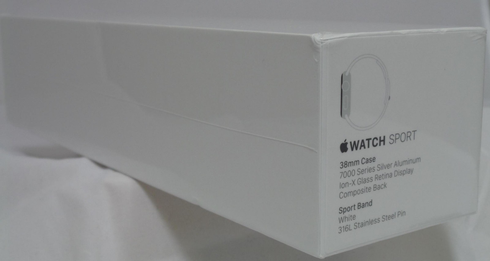 Rare 2016 Apple Smart Watch A1553 38mm Silver Aluminum Case – Sport Band – White